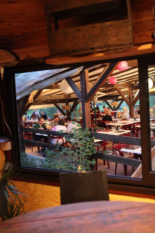 Camping-Hotel de Plein Air Les 2 Bois Baratier Exterior foto
