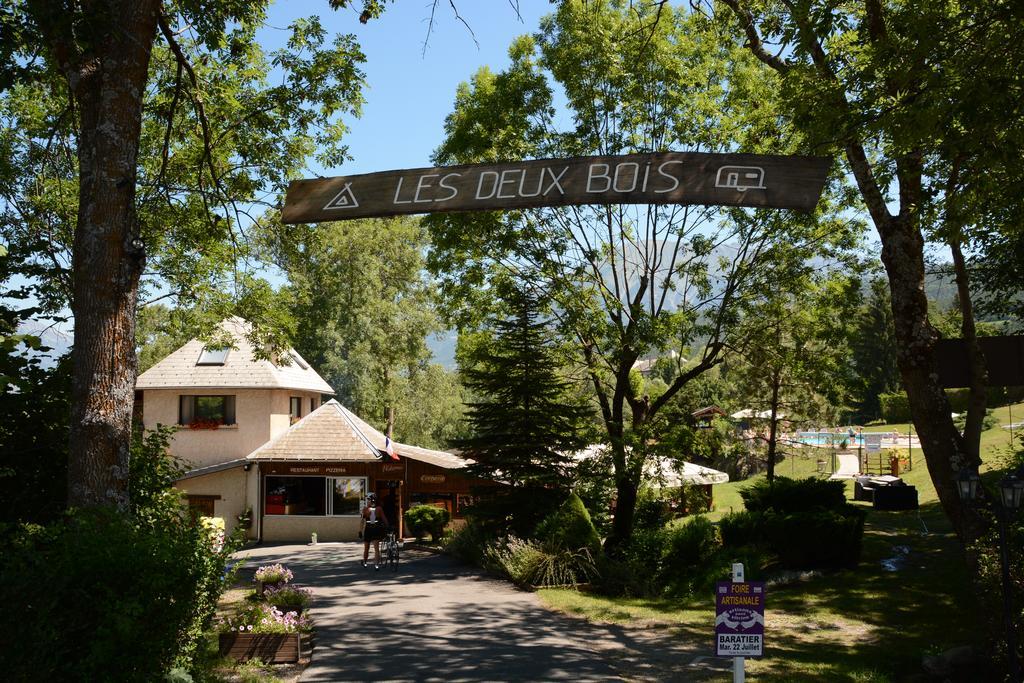 Camping-Hotel de Plein Air Les 2 Bois Baratier Exterior foto